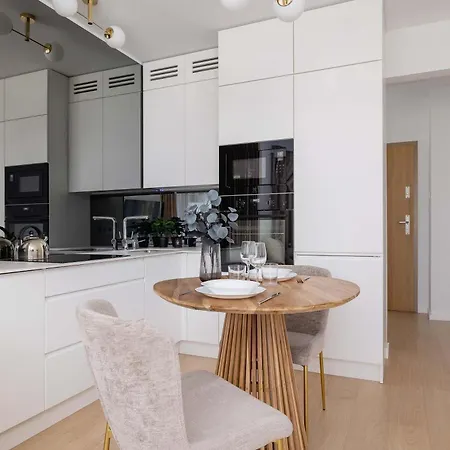 Appartamento Atmospheric With Parking By Renters