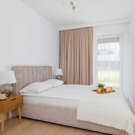 Atmospheric With Parking By Renters Cracovia